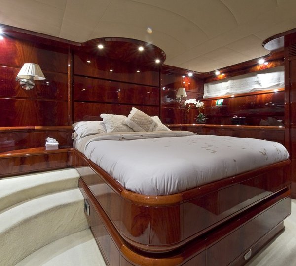 The 28m Yacht MARTELLO