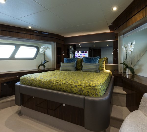 The 28m Yacht SPONTANEOUS