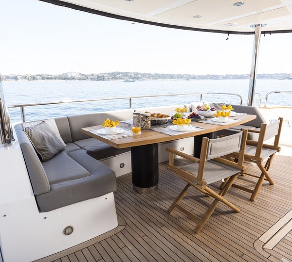 The 28m Yacht SPONTANEOUS