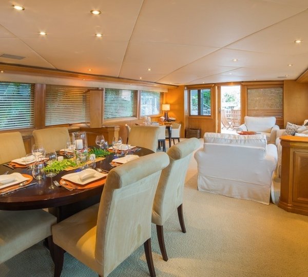 The 30m Yacht LADY LEX