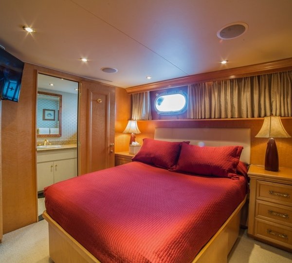 The 30m Yacht LADY LEX