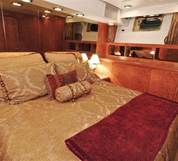 The 30m Yacht MERCEDES