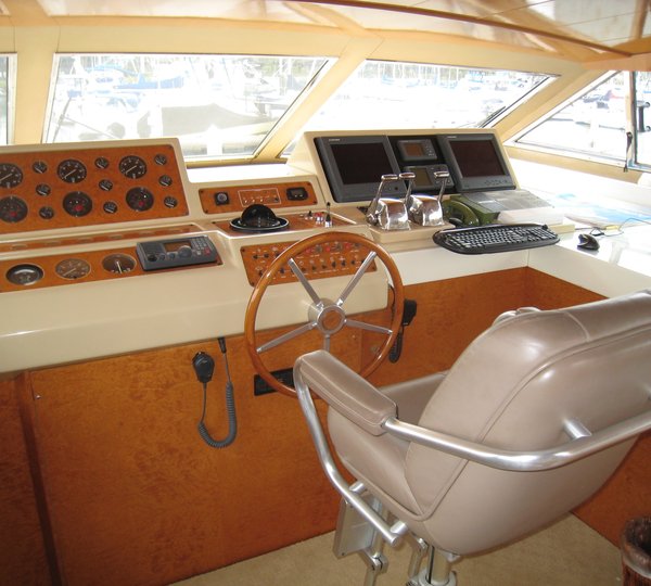 The 30m Yacht MERCEDES