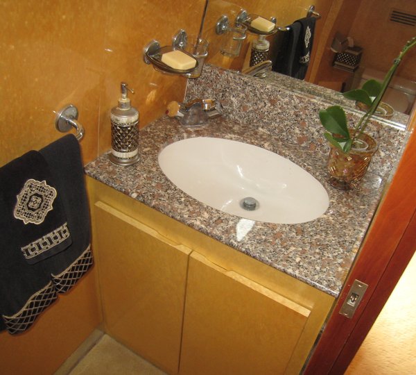 The 30m Yacht MERCEDES