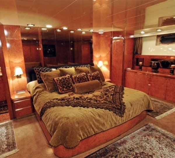 The 30m Yacht MERCEDES