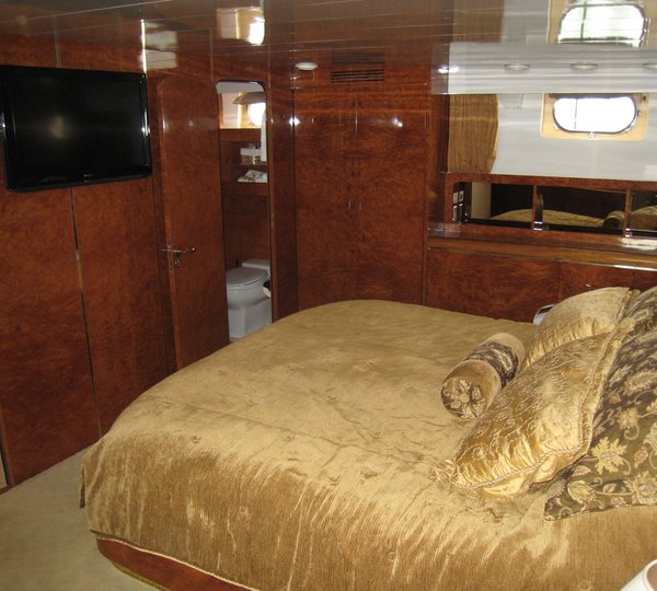 The 30m Yacht MERCEDES