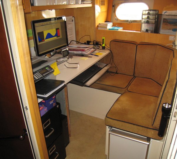 The 30m Yacht MERCEDES