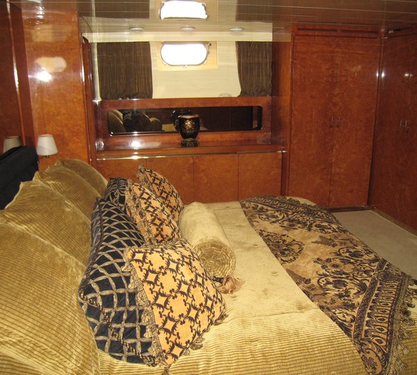 The 30m Yacht MERCEDES