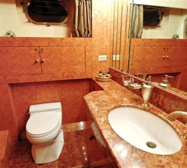 The 30m Yacht MERCEDES