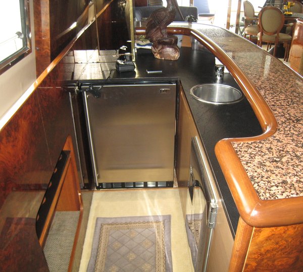 The 30m Yacht MERCEDES