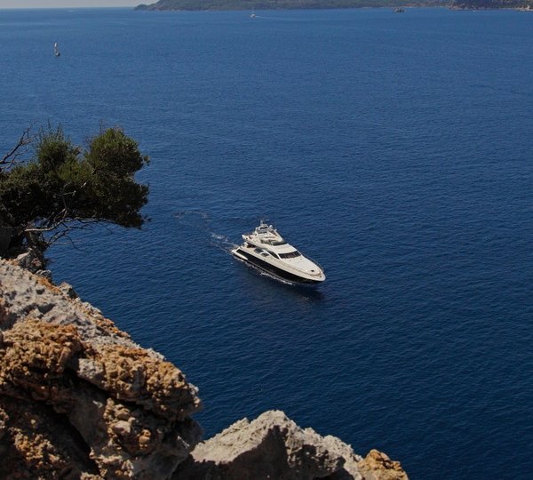 The 30m Yacht SKAZKA