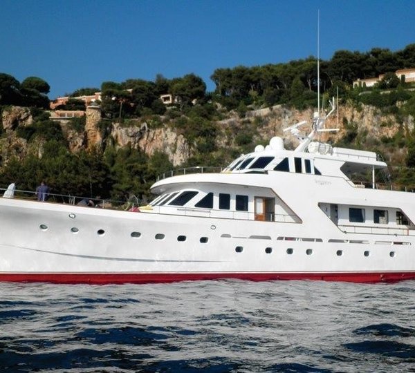 The 30m Yacht SPREZZATURA