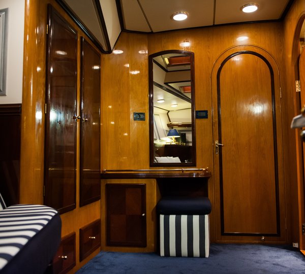 The 31m Yacht WIND OF CHANGE