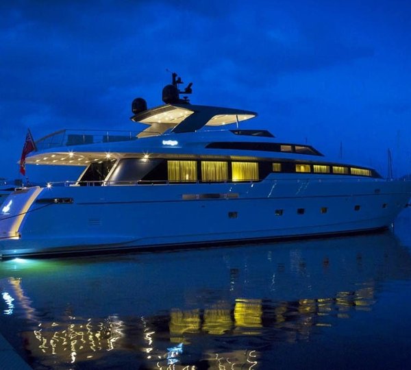 The 32m Yacht INDIGO