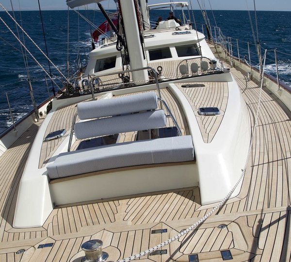 The 32m Yacht KESTREL
