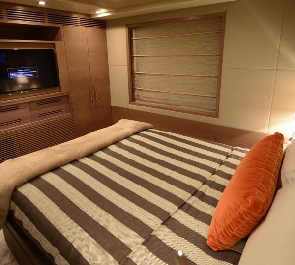 The 32m Yacht SERENITY