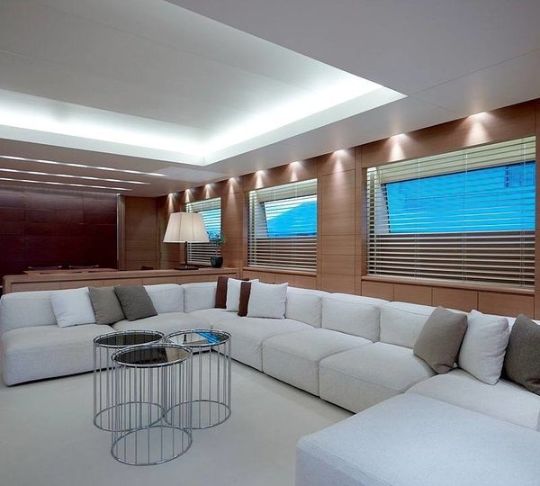 The 33m Yacht FELIGO V