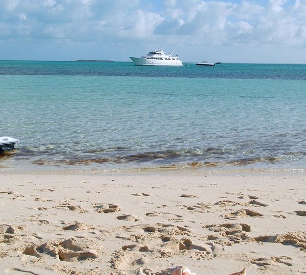 The 33m Yacht KALEEN