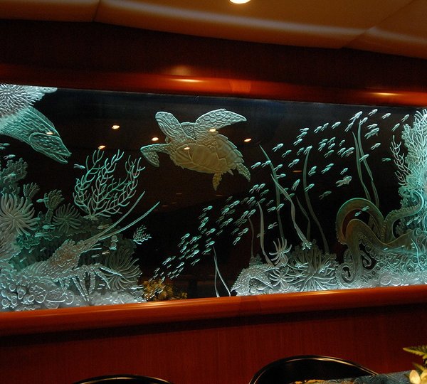 The 33m Yacht KALEEN