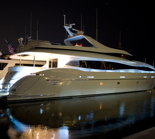 The 33m Yacht PRESTIGE LADY
