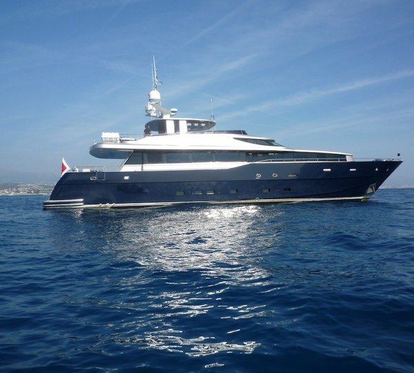 The 33m Yacht XO OF THE SEAS