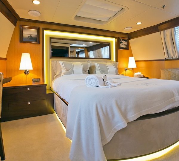 The 33m Yacht XO OF THE SEAS