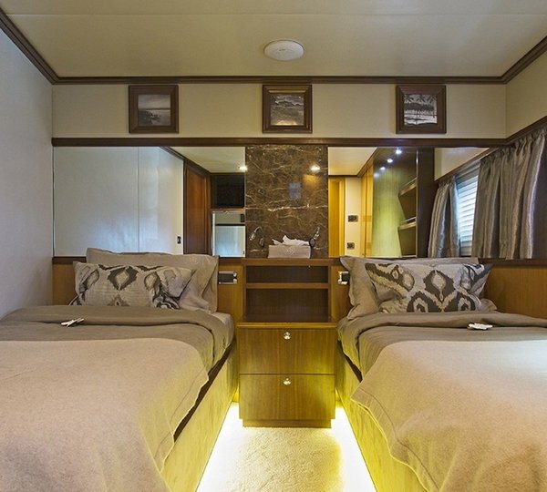 The 33m Yacht XO OF THE SEAS