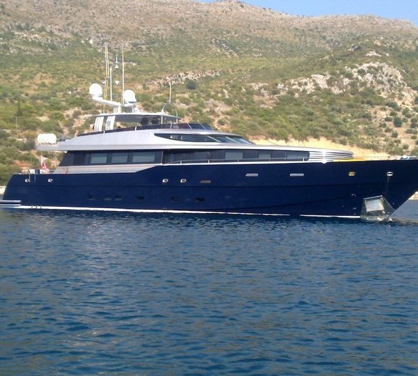 The 33m Yacht XO OF THE SEAS