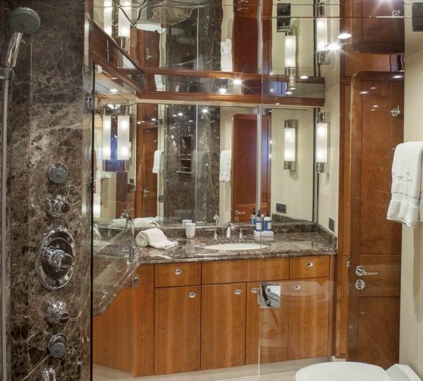 The 34m Yacht SHARON LEE