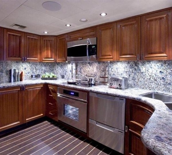 The 34m Yacht WESTPORT 112