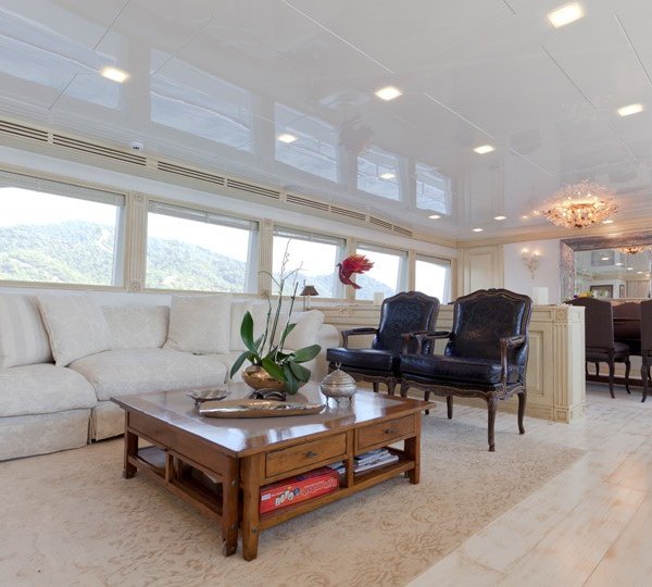 The 35m Yacht M&AMP;M