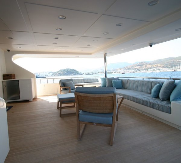 The 35m Yacht M&AMP;M