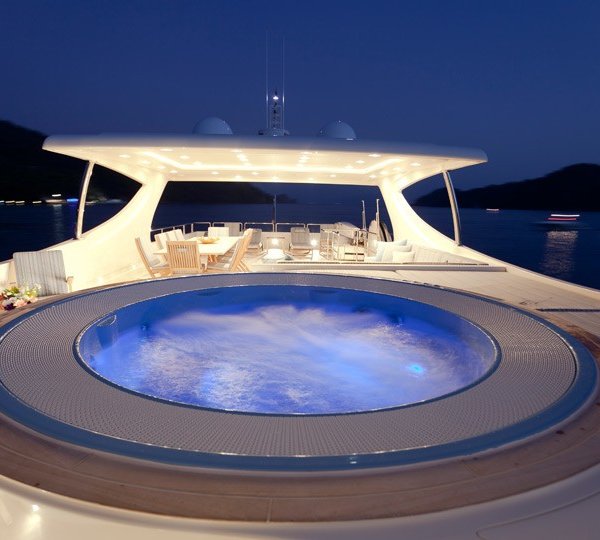 The 35m Yacht M&AMP;M