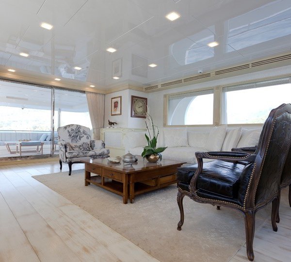 The 35m Yacht M&AMP;M