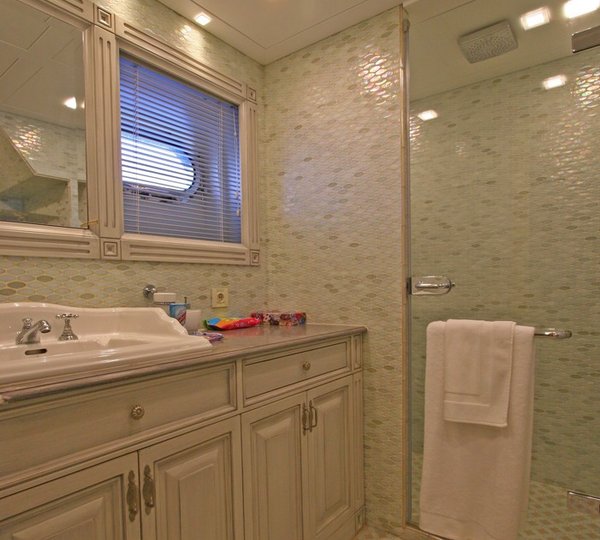 The 35m Yacht M&AMP;M