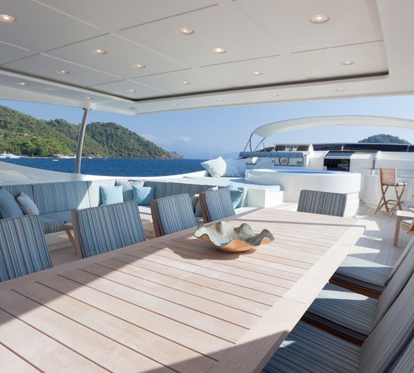 The 35m Yacht M&AMP;M