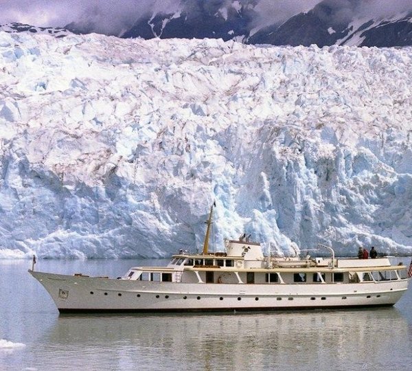 The 35m Yacht THE HIGHLANDER