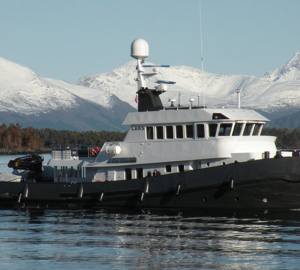 Premier Overview On Board Yacht LARS