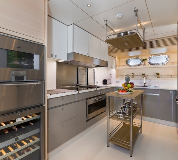 The 36m Yacht MERLIN