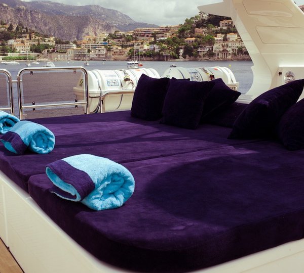 Sunbeds Aboard Yacht AFRICAN QUEEN