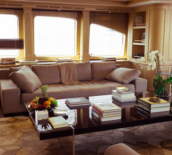 Saloon On Yacht AFRICAN QUEEN