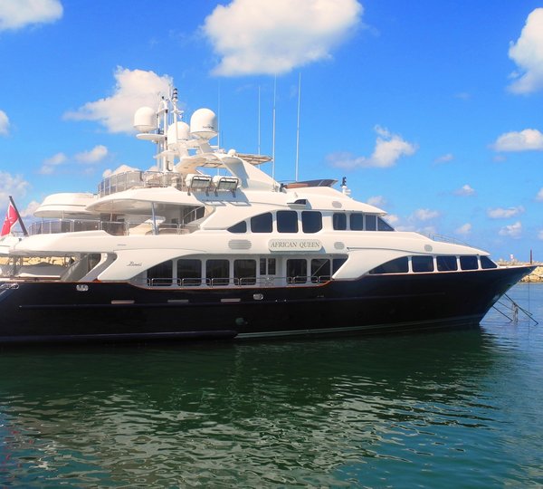 Overview On Board Yacht AFRICAN QUEEN