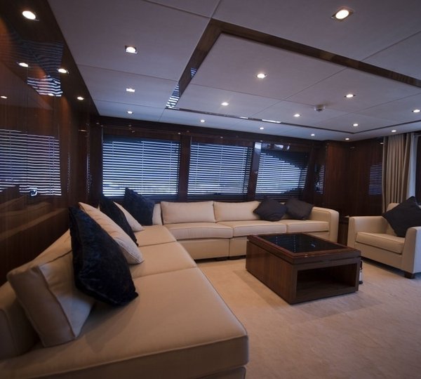 Sitting: Yacht BARRACUDA RED SEA's VIP Cabin Pictured