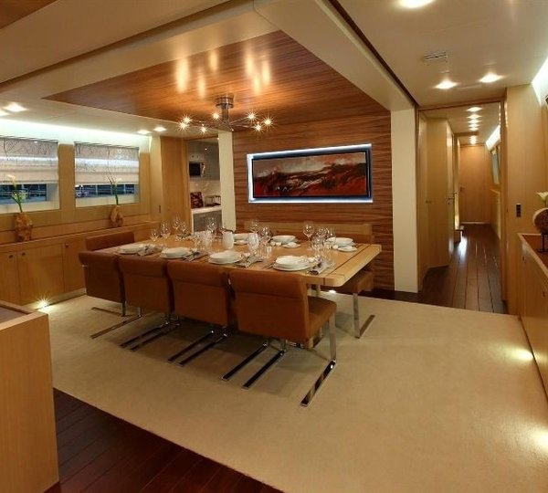 Eating/dining Saloon Aboard Yacht ESPRESSO