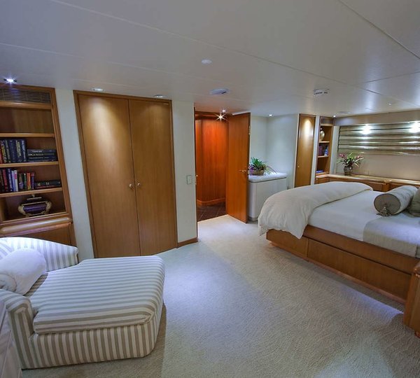 The 38m Yacht AFTERGLOW