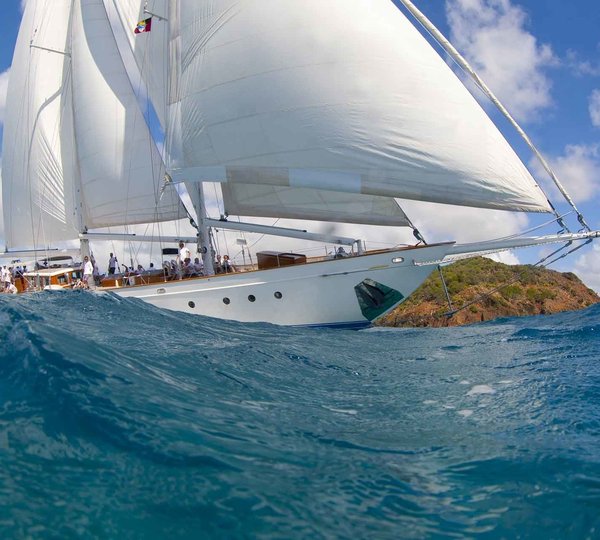 The 38m Yacht GLORIA