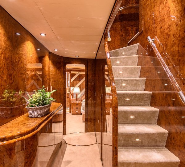The 38m Yacht OCEAN GLASS