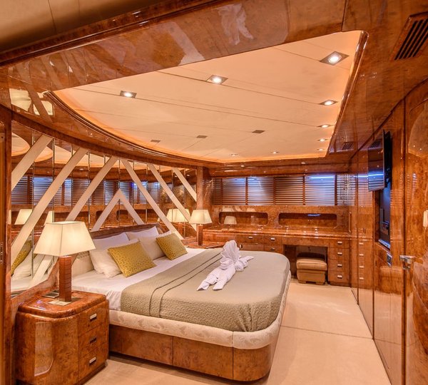 The 38m Yacht OCEAN GLASS