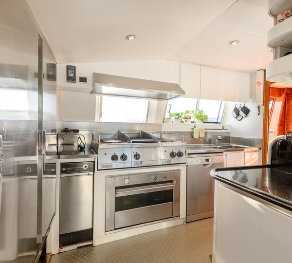 The 38m Yacht OCEAN GLASS