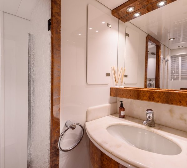 The 38m Yacht OCEAN GLASS